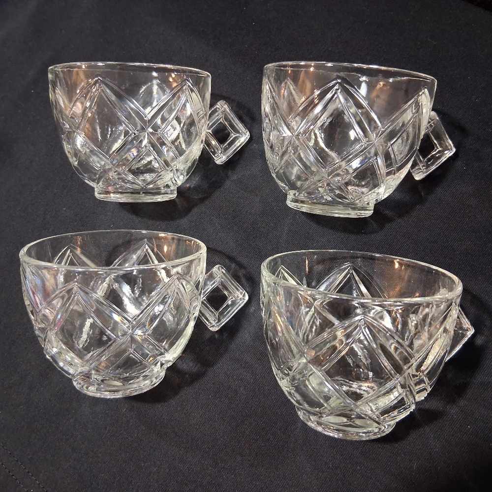 Vintage Colony Diamond Block Lattice Clear Glass Teacups Punch Pitman-Dreitzer